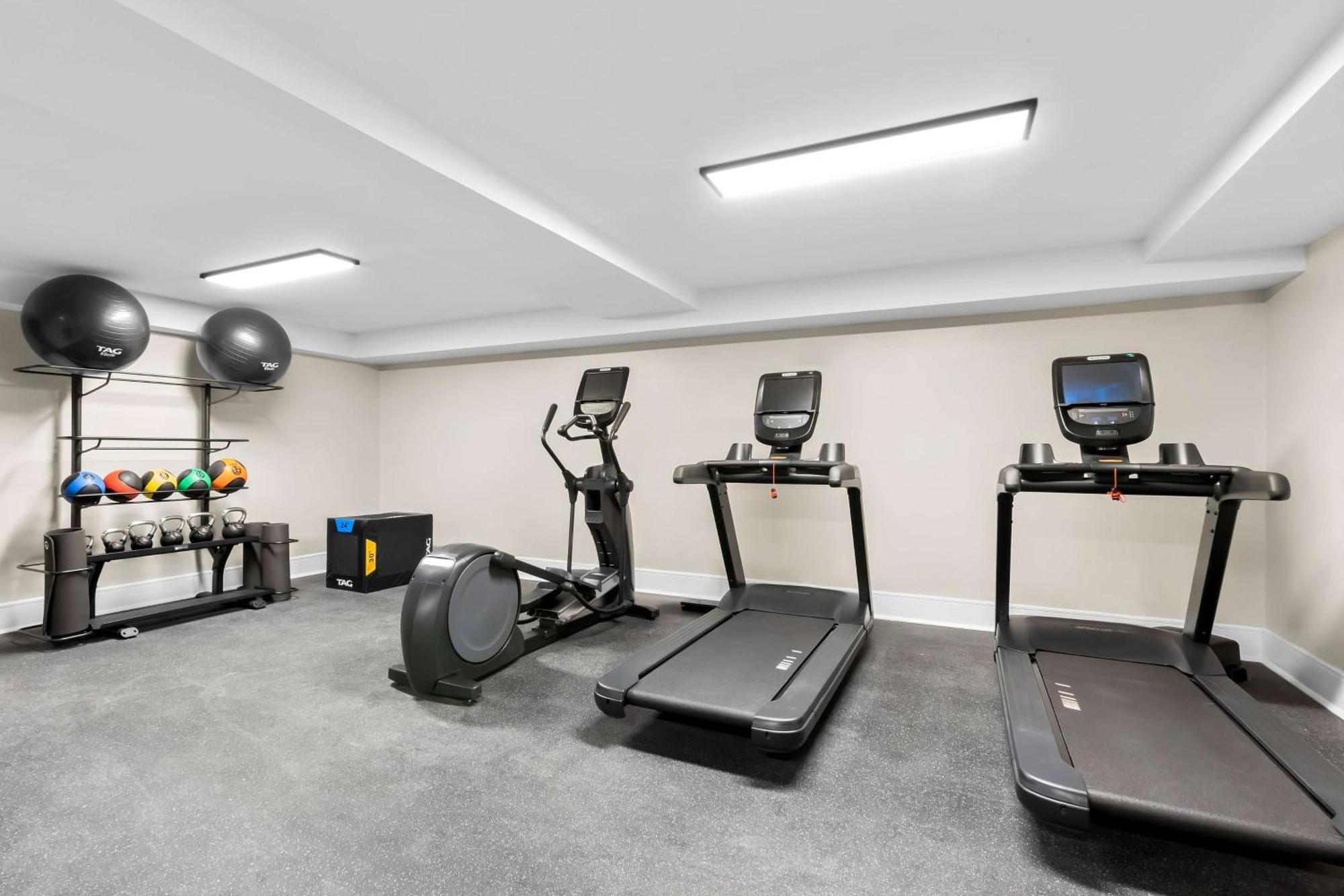 Latitude Suites Tinton Falls Eatontown - BW Premier Collection Exterior photo