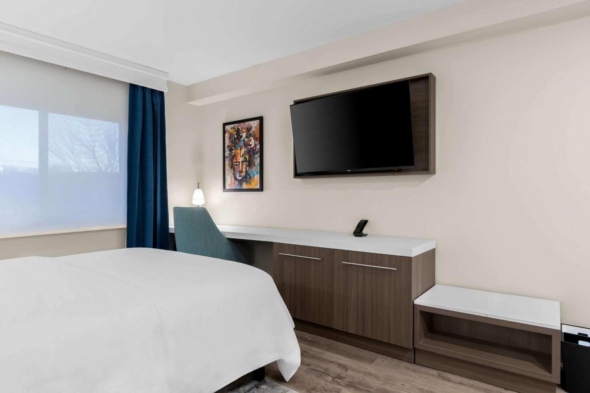 Latitude Suites Tinton Falls Eatontown - BW Premier Collection Exterior photo