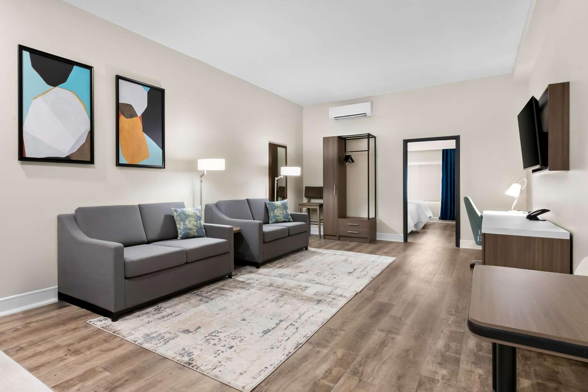 Latitude Suites Tinton Falls Eatontown - BW Premier Collection Exterior photo
