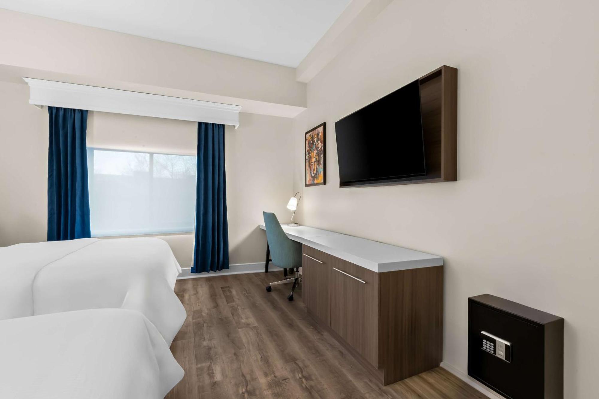 Latitude Suites Tinton Falls Eatontown - BW Premier Collection Exterior photo