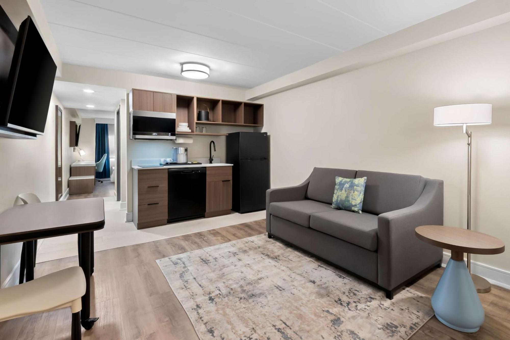 Latitude Suites Tinton Falls Eatontown - BW Premier Collection Exterior photo